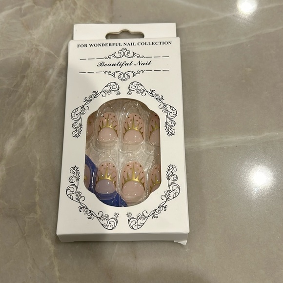 ✨24pcs-sun moon and star Press-On Nails✨ So easy to put on - Picture 4 of 5